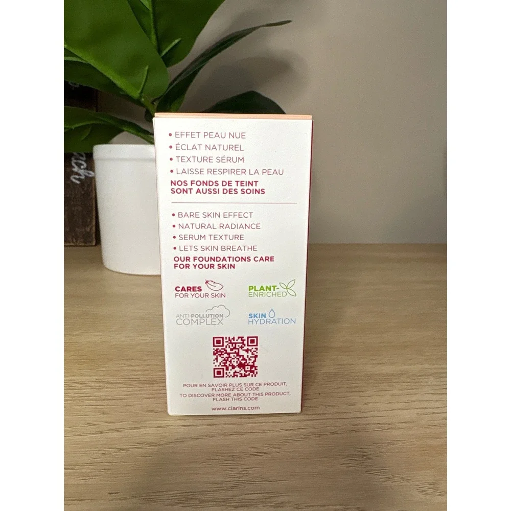 Clarins Skin Illusion Natural Hydrating Foundation 111 Auburn 30ml Serum Base